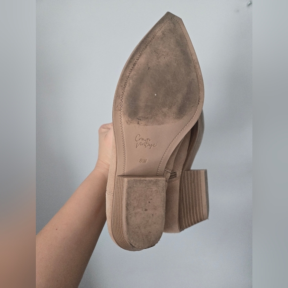 CROWN VINTAGE Tan Suede Western style boots - Picture 16 of 16